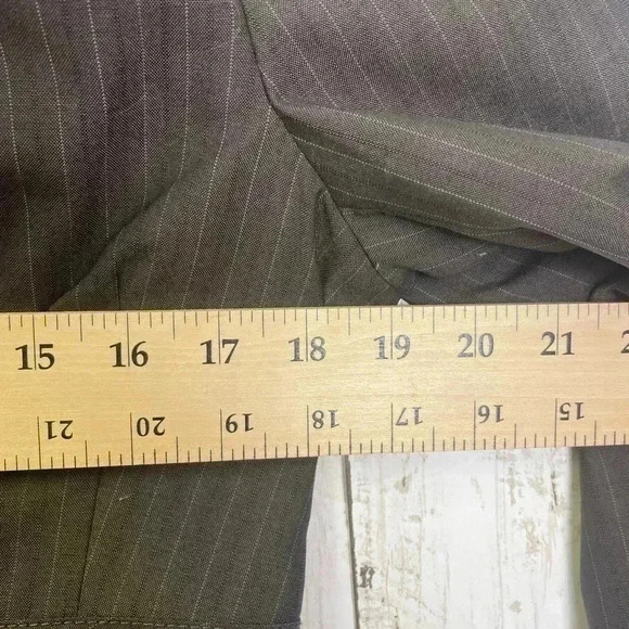 Anne Klein two piece skirt suit  size 8p brown/work/ career - Picture 11 of 16